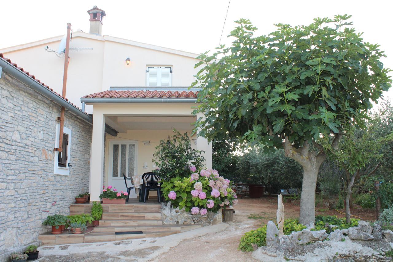 Haus Glavani Barban Kültér fotó